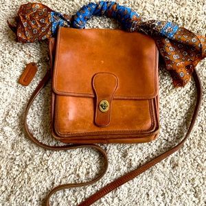 Genuine vintage COACH leather crossbody bag